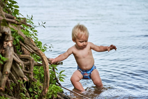 Capac de scutec cu conducte elastice - BOATS nou-născut 3-8kg