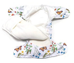 Pieluszka AIO (all in one) W trawie