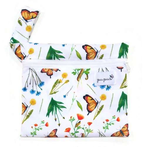 Kleiner Windelbeutel IM GRAS