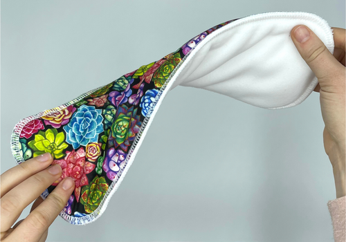 Wiederverwendbare hygienische Saugeinlage für Frauen - Sukkulenten