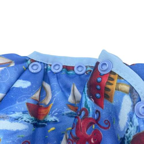 Śliniak fartuszek z rękawami STATECZKI - regulowane zapięcie