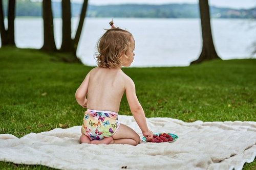 Überhose mit weicher, elastischer Einfassung - Schmetterlinge Neugeborene 3-8 kg