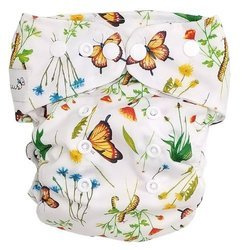 Scutece de buzunar în iarbă