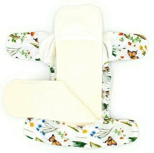 All-in-One Windel (AIO) – Im Gras